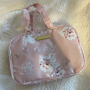 Yumi Kim Wanderlust Makeup Travel Case